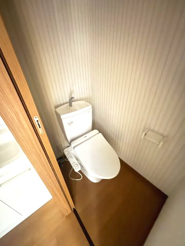 メゾン松山のトイレ|※他号室写真です