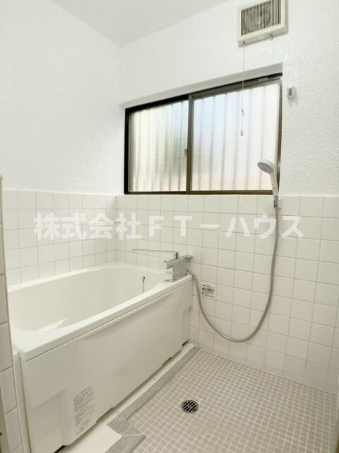 ハイム真間下の浴室