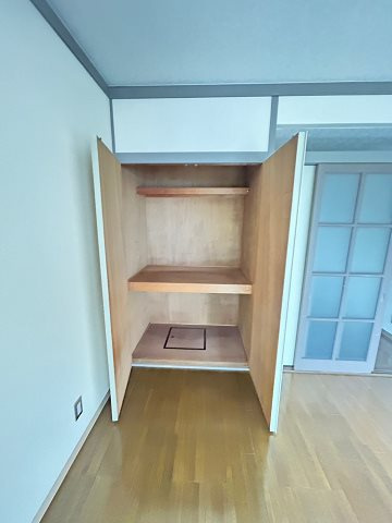 カサクレモナ東館の収納|こまごまとしたものを収納できそうですね