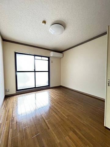 カサクレモナ東館の寝室|使い勝手のいい寝室です