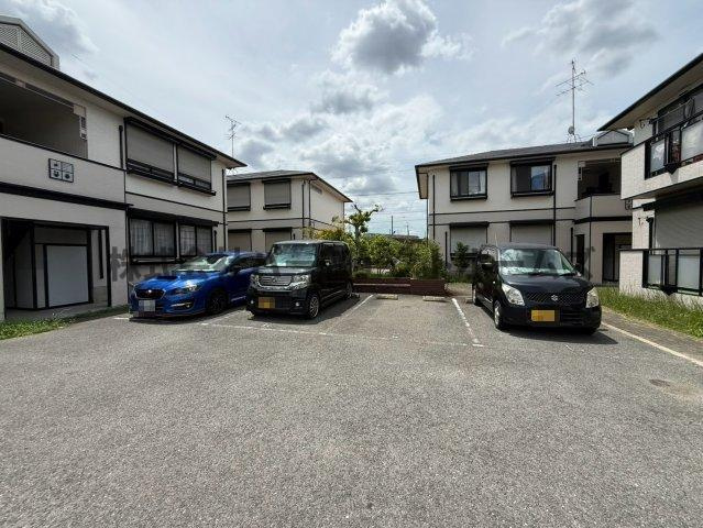 ハイツカトレアDの駐車場|駐車場があります