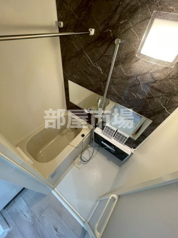 エフプレスト橋場の浴室