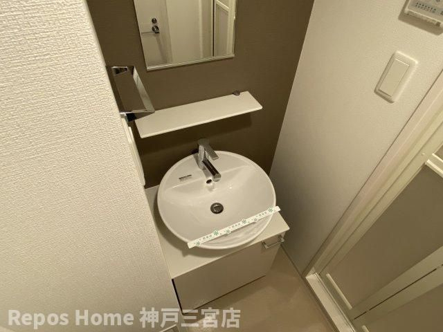 エスリード神戸三宮ラグジェの洗面所