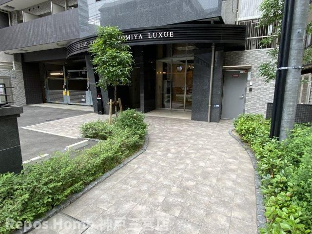 エスリード神戸三宮ラグジェのエントランス