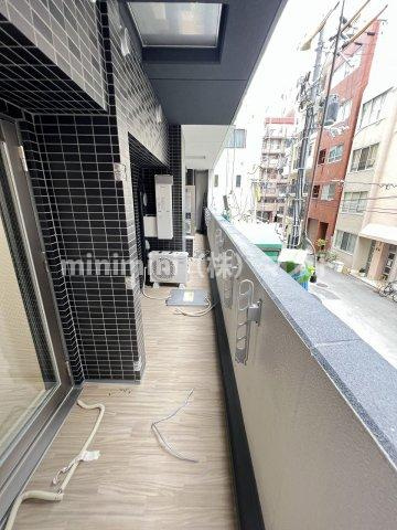 プレサンス大国町アドロッソのバルコニー