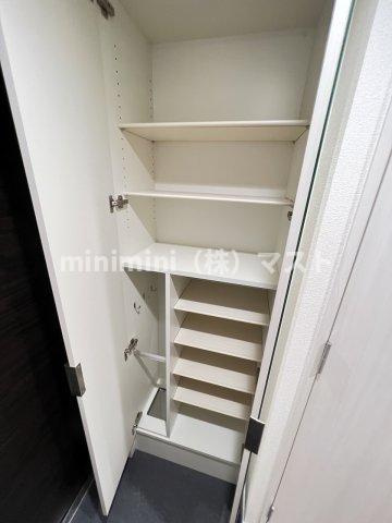 プレサンス大国町アドロッソの収納