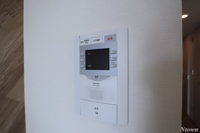 【セキュリティ】 | プレサンスTHE新栄 | モニター付きインターホンです