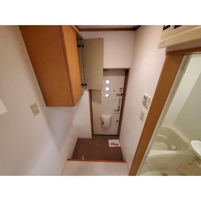 プレステージ幕張の玄関