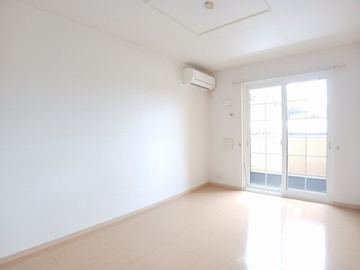 【居間・リビング】 | グランド　ソレイユ　Ａ