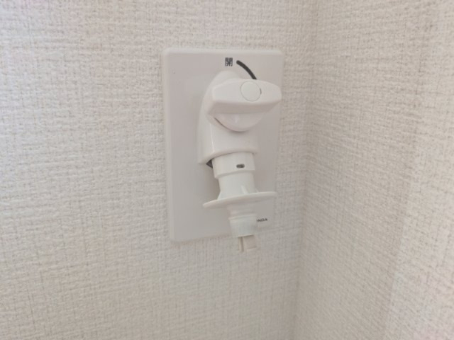 ひたちなか市市毛　4期　新築戸建て　1号棟の設備|ホースが外れても水が止まる緊急止水機能付きで、万が一の漏水事故も防ぐ安全設計です。