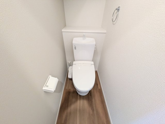 ひたちなか市市毛　4期　新築戸建て　1号棟のトイレ|高い節水性能で、水道代を大幅にカット。環境とお財布に優しく、家計をしっかりサポートします。
もちろん温水洗浄便座付きです♪