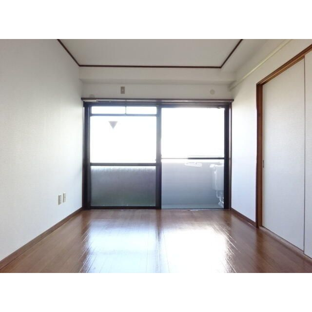 古川ビルの寝室