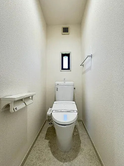 サンハイツ市の上 のトイレ|快適な温水洗浄便座トイレです