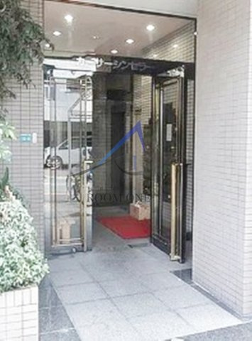 カーサシンセラーのエントランス|エントランスです。