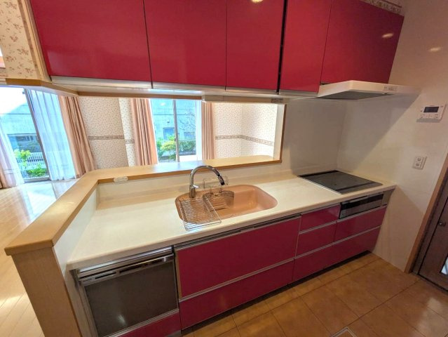 岩出市桜台　中古戸建のキッチン