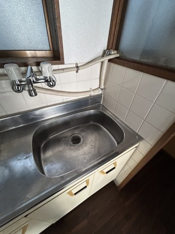 日の出マンションのキッチン|きれいなキッチンです