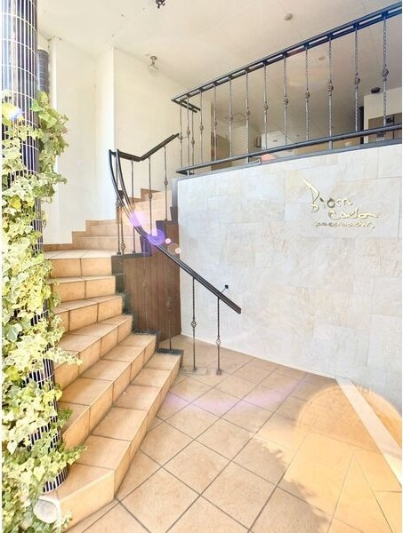BIANCASA水主町のエントランス