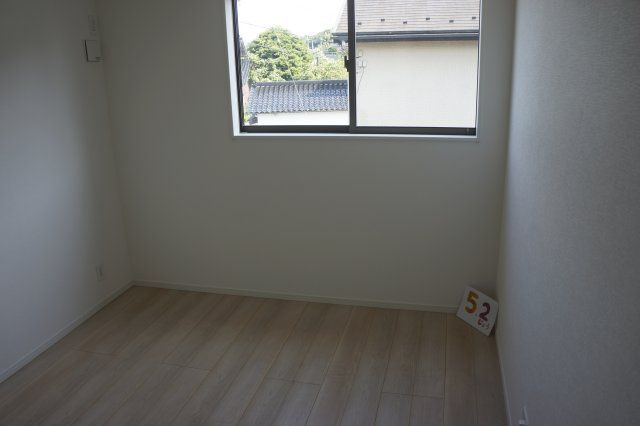 出雲市大津町　新築建売住宅　4棟現場　④号地の洋室