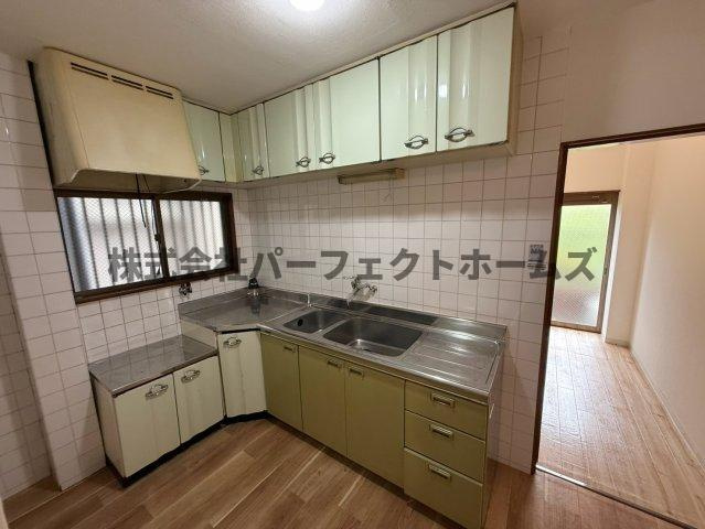 桜木町アパートのキッチン|お料理しやすいキッチンです