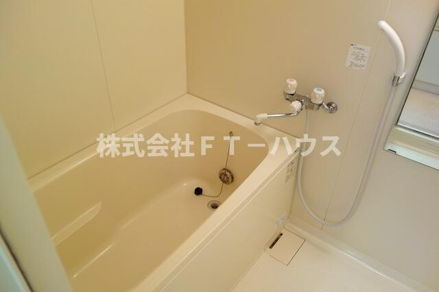 ハイムスズキの浴室