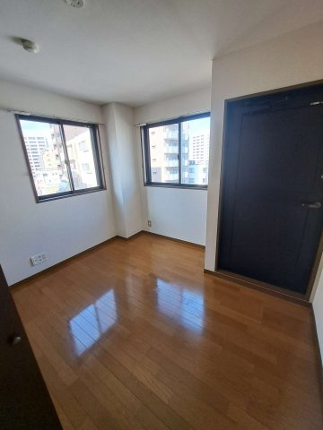 台東区入谷１丁目の賃貸マンション
