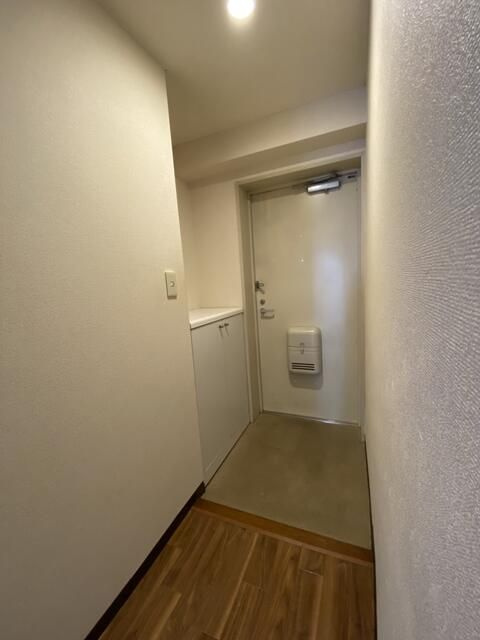 八王子市大和田町３丁目の賃貸マンションの玄関