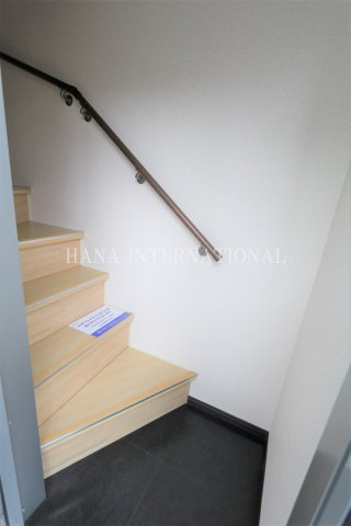 レオネクストＬｕｃｅ　ｄｉ貫井の玄関