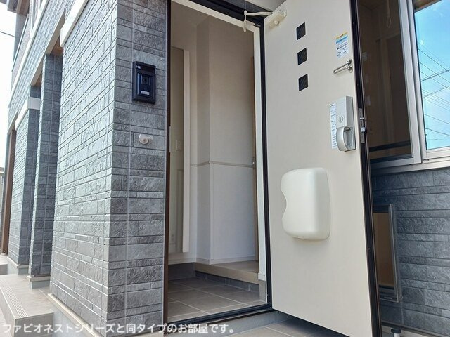 イル・ソレ　城山の玄関|収納もある玄関です