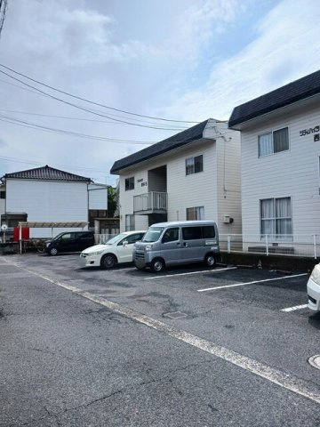 シティハイツ西本Ｂの駐車場|駐車場に車を止められます