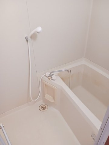 シティハイツ西本Ｂの浴室|お風呂で日々の疲れを落としましょう