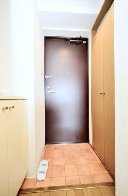モカネスト久が原の玄関