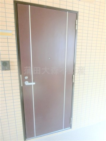 モカネスト久が原の玄関