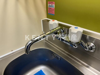 【キッチン】 | ハイタウン羽田 | コンパクトなキッチンで掃除もラクラク