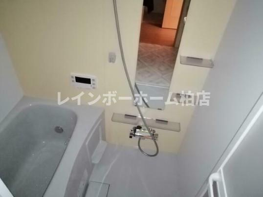 特典：仲介手数料が無料です!!のシャワールーム|追い焚き機能・浴室乾燥機があります
