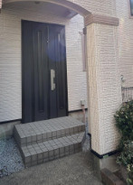 船橋戸建のエントランス
