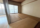 シャトー三愛の和室