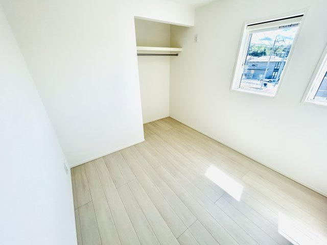 四街道市もねの里４丁目の洋室