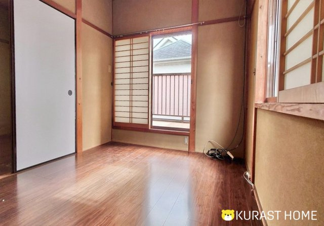 長岡京市久貝2丁目　中古戸建の洋室