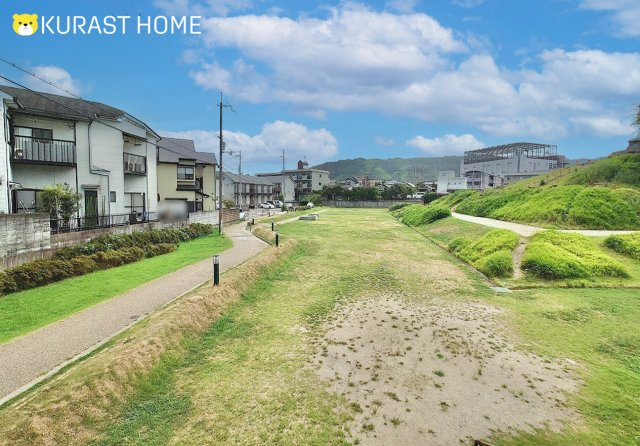 長岡京市久貝2丁目　中古戸建の周辺