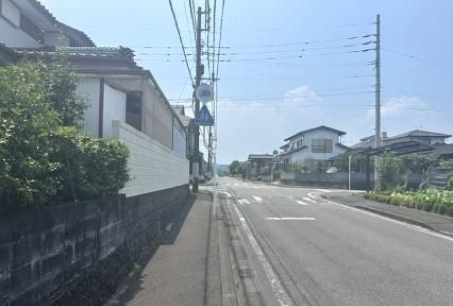 清武町加納甲の前面道路含む現地写真
