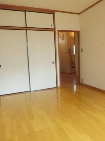 シティハイム　ＳＡＫＡＥ２の洋室|すっきりとした洋室６帖