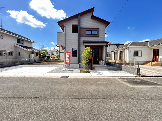 【ブルーミングガーデン】宇都宮市雀の宮7丁目 第2期 全1棟の前面道路含む現地写真|〇1号棟〇
資料には掲載しきれない情報が現地に沢山あります！
周辺環境も是非ご自身にてご確認下さい。
お気軽にお問合わせ下さいませ♪
※2026年8月撮影