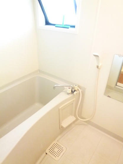 セジュールプロバンスの浴室|日々の疲れを癒すお風呂付です