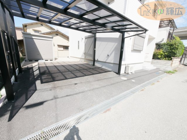 加古川市尾上町安田　中古戸建の駐車場