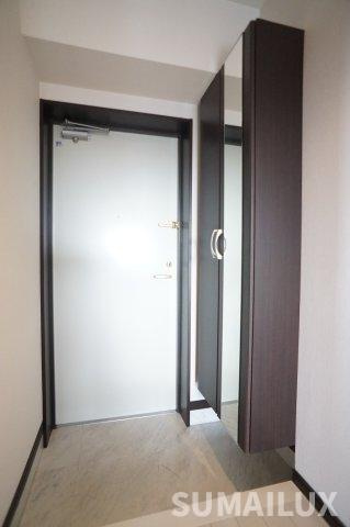 熊本市中央区琴平２丁目の賃貸マンションの玄関