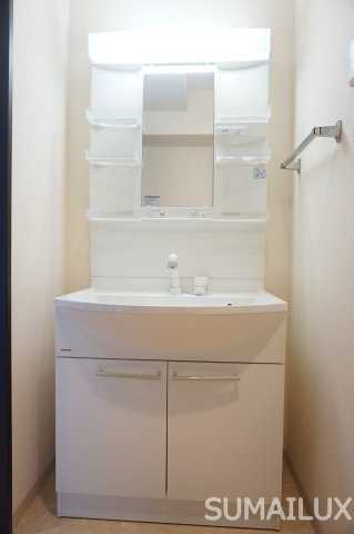 熊本市中央区世安１丁目の賃貸マンションの独立洗面台