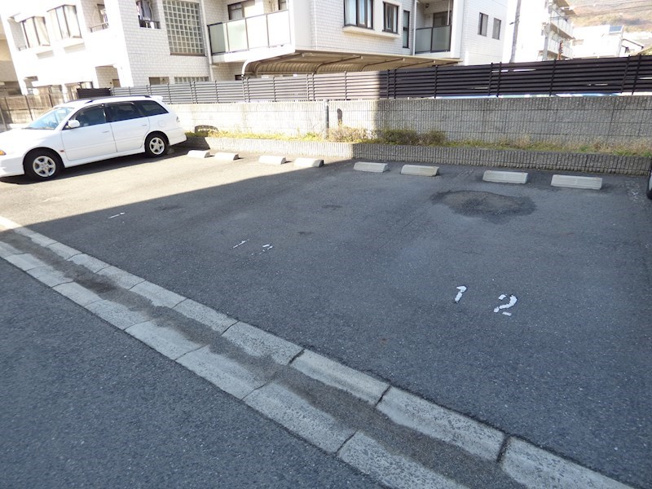 当店は家主強制でない場合、消毒・抗菌代や安心サポート代など不要費用は一切不要。オンライン案内可。