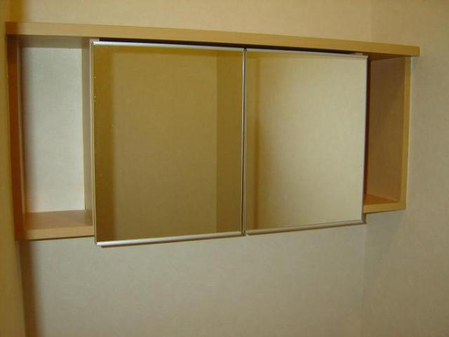 ウォールナット・グローヴのトイレ|トイレ戸棚