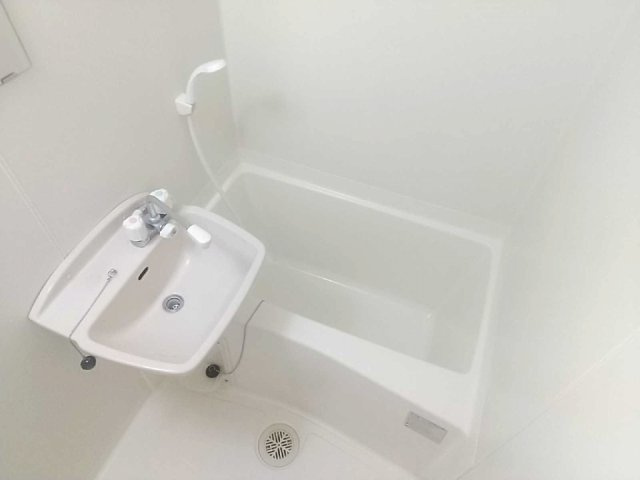 レオパレスあおばの浴室