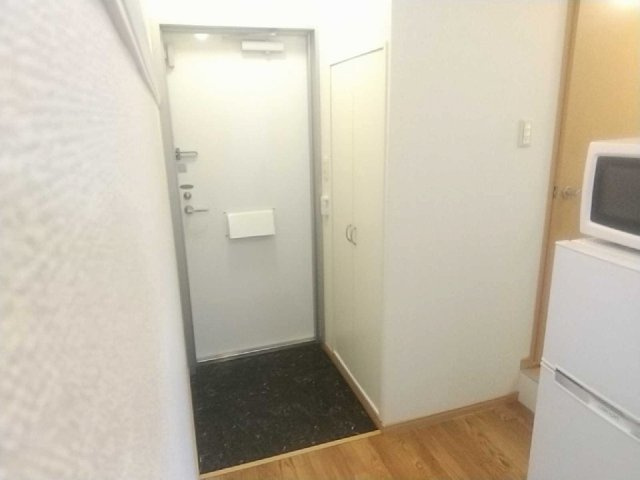 レオパレスあおばの玄関